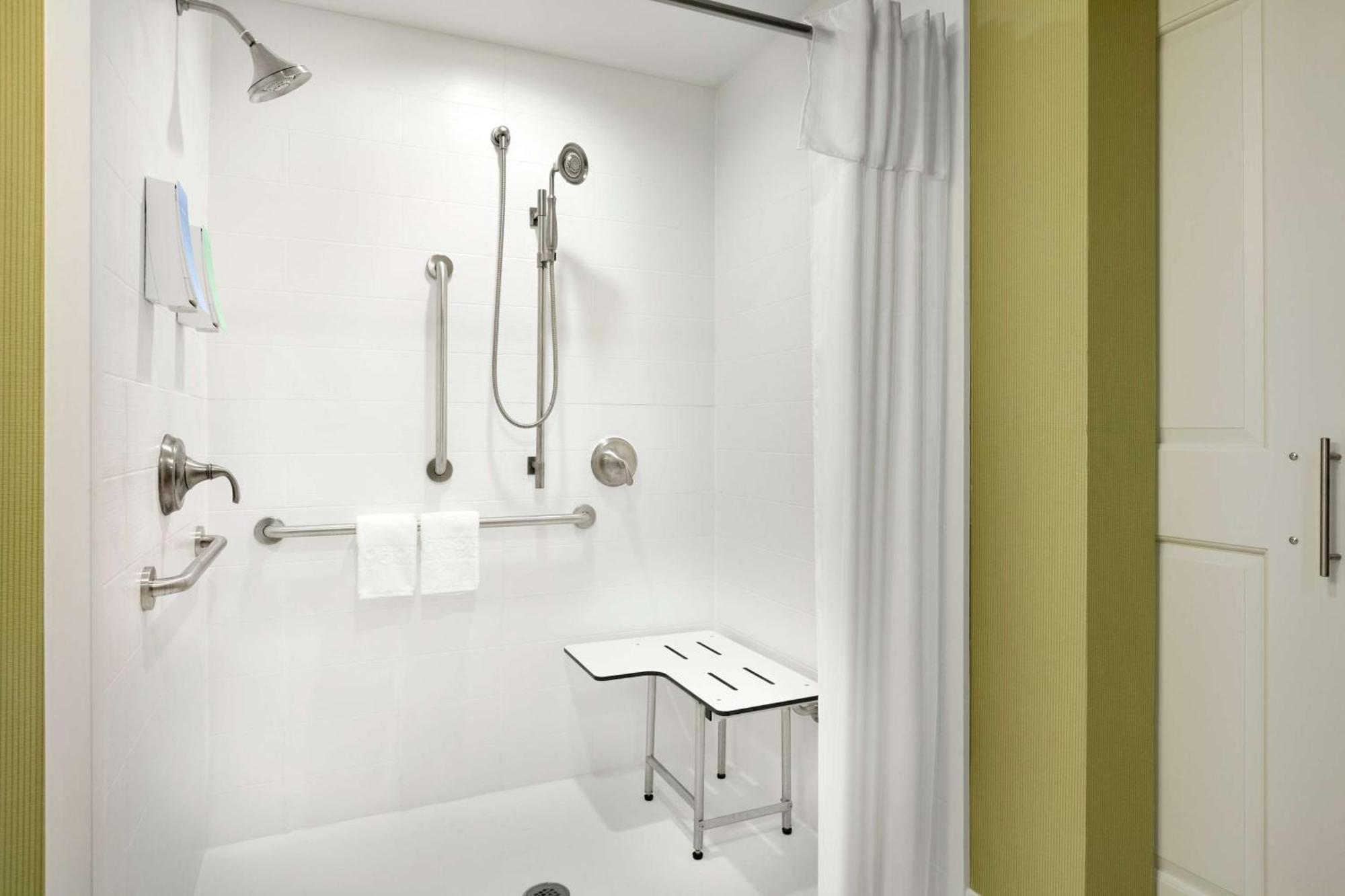 Home2 Suites By Hilton El Paso Airport Екстериор снимка